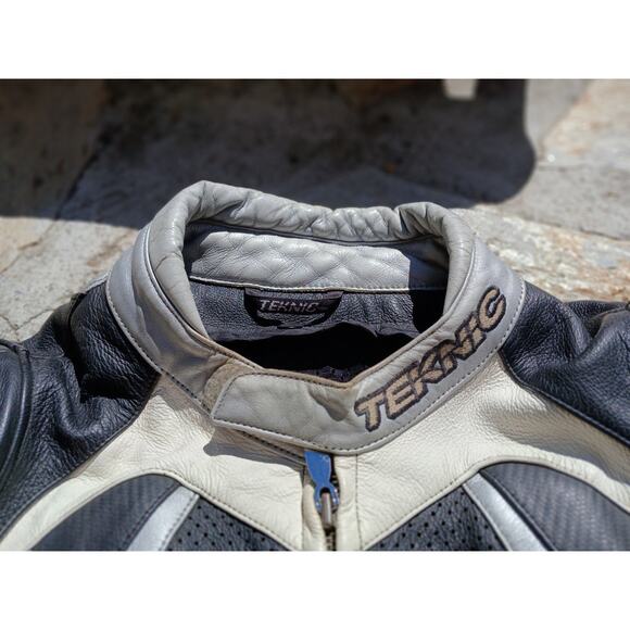 Teknic Violator Motorcycle Jacket Sz M / L Leather Silver Black White Sliders - Picture 15 of 16